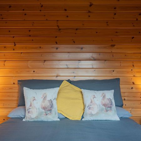 Chalet Loch Leven Lodge 10 By Interhome Kinross Kültér fotó